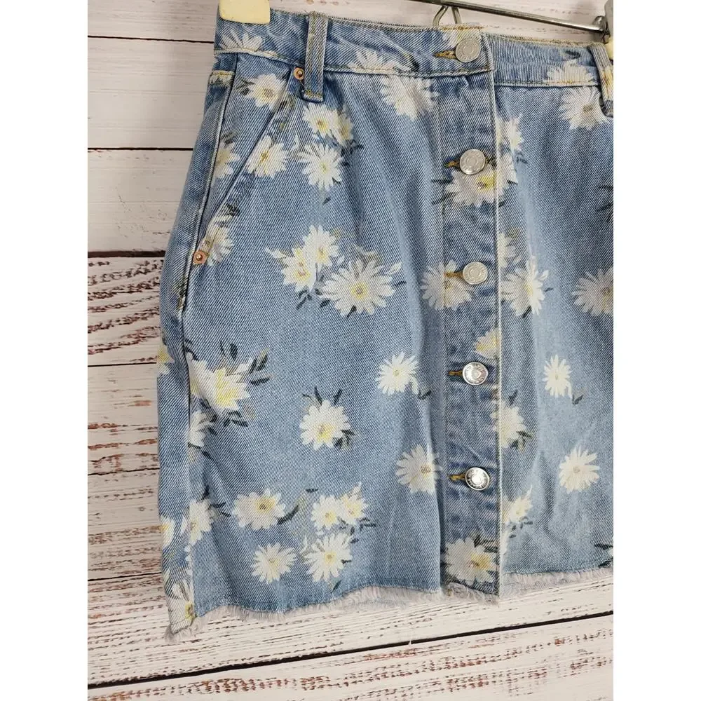 Wild Fable Daisy Print Denim‎ Mini Skirt 0 Womens Blue Button Front NWT